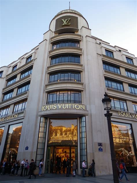 is louis vuitton cheap in paris|louis vuitton paris store prices.